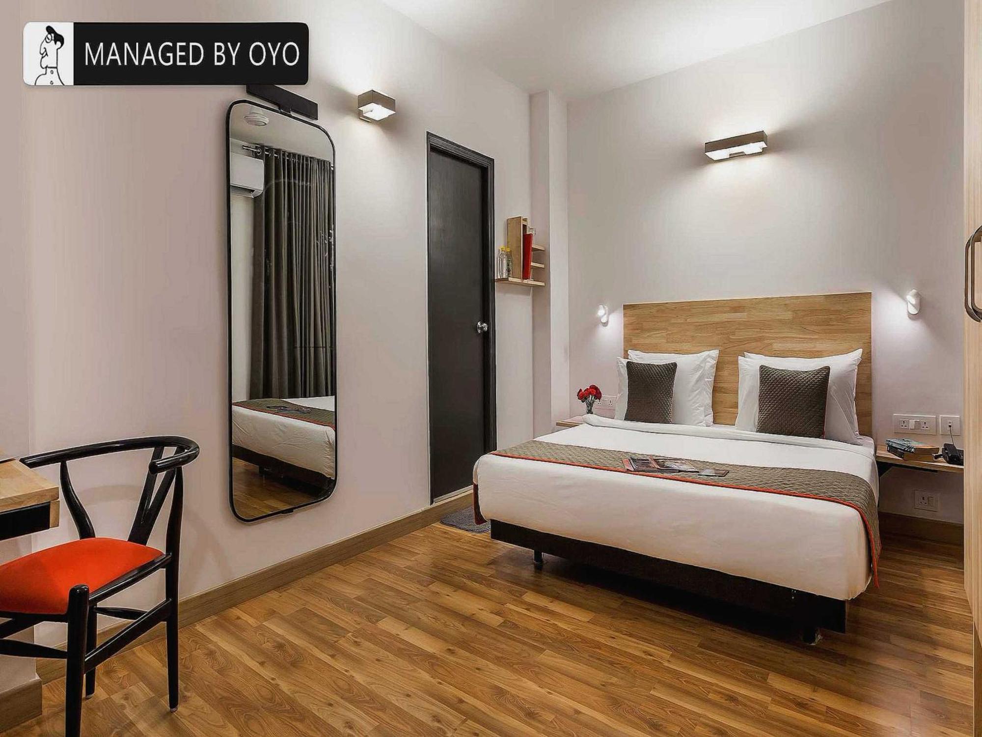 Hotel Gautam Residency Yeni Delhi Dış mekan fotoğraf