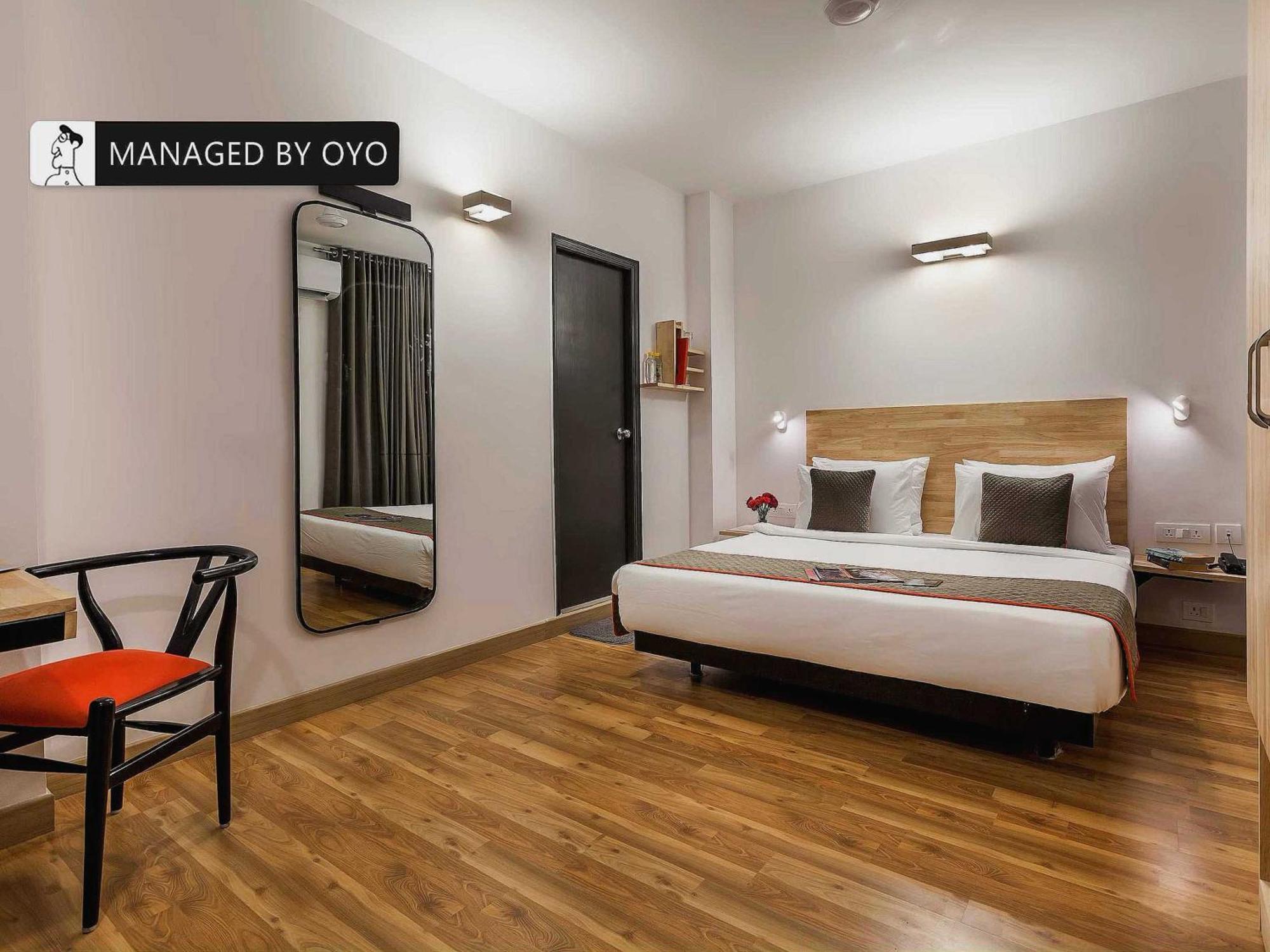 Townhouse Greater Kailash Otel Yeni Delhi Dış mekan fotoğraf