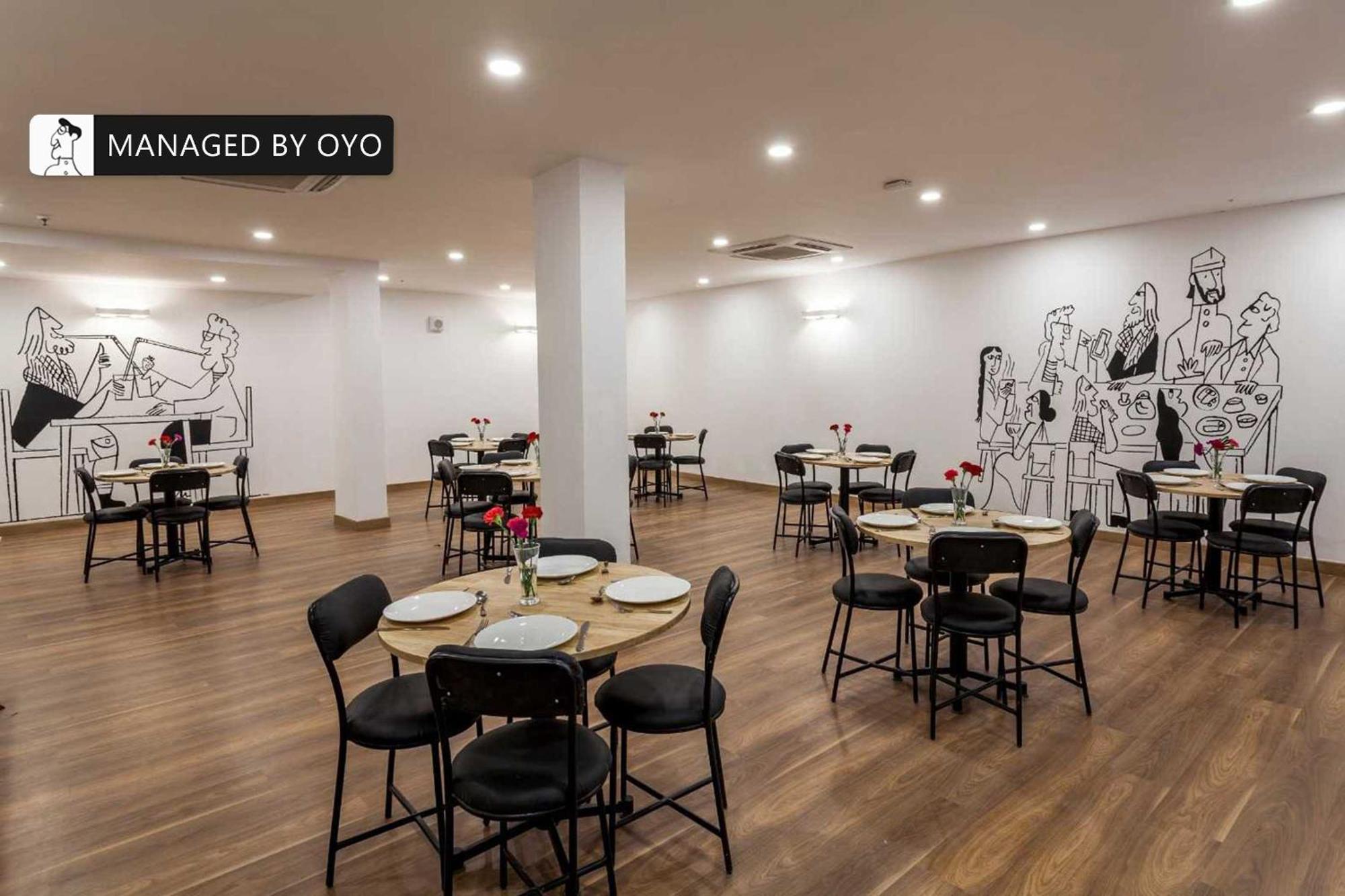 Hotel Gautam Residency Yeni Delhi Dış mekan fotoğraf