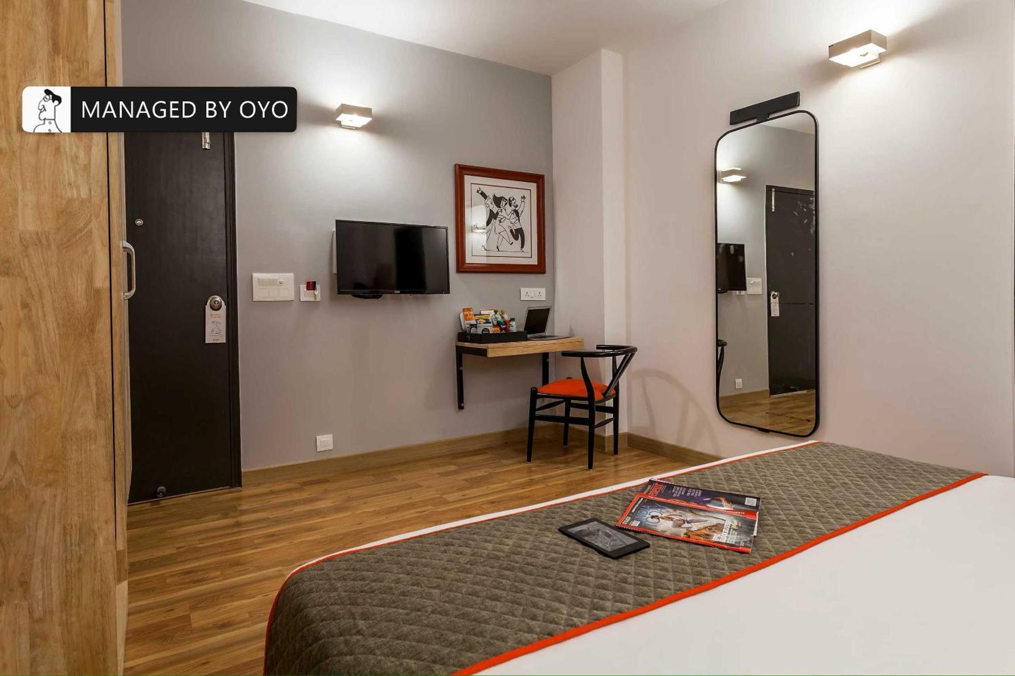 Hotel Gautam Residency Yeni Delhi Dış mekan fotoğraf