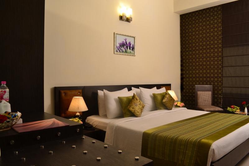 Hotel Gautam Residency Yeni Delhi Dış mekan fotoğraf