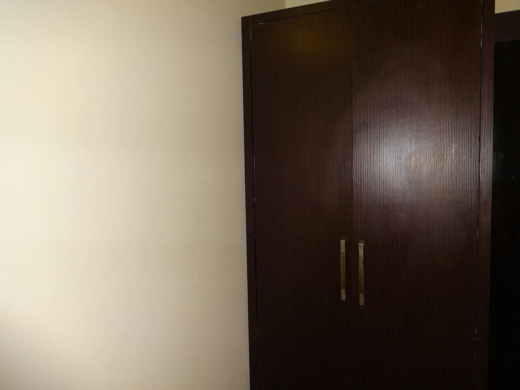 Hotel Gautam Residency Yeni Delhi Oda fotoğraf